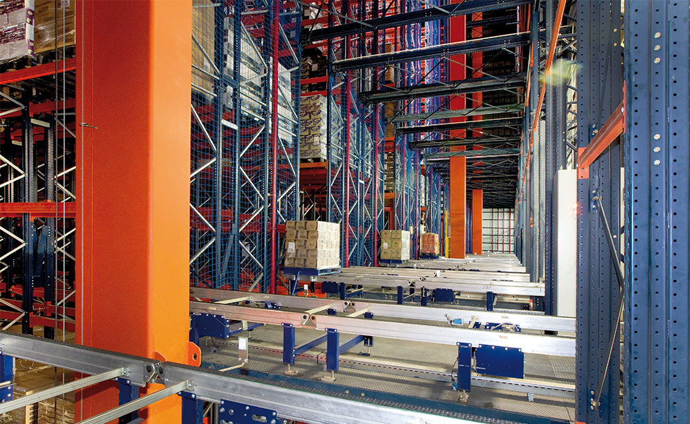 Mecalux ha construido un depósito autoportante de grandes dimensiones completamente automatizado para Grupo Siro