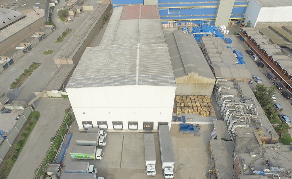 Mecalux propuso la construcción de un nuevo almacén autoportante de 475 m², mide 16 m de altura y permite almacenar 780 pallets