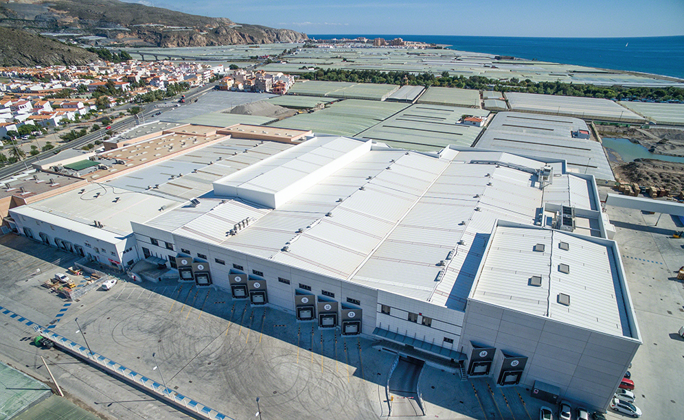 Dos nuevos depósitos para la cooperativa Granada La Palma