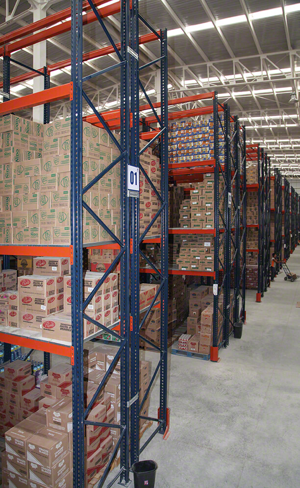 El depósito ofrece una capacidad de almacenaje para 5.512 pallets